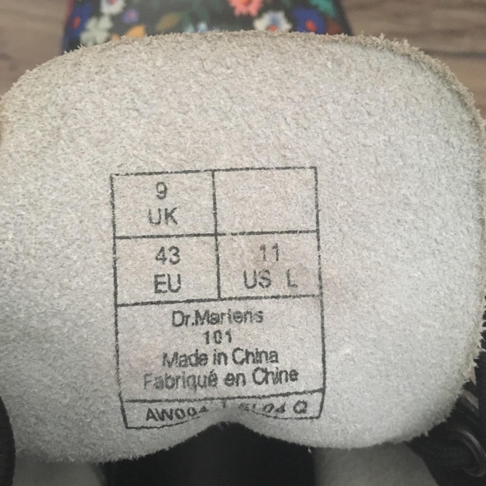 🌺🌼Floral Dr. Martens boots🌺🌻🌸 - Picture 6 of 6